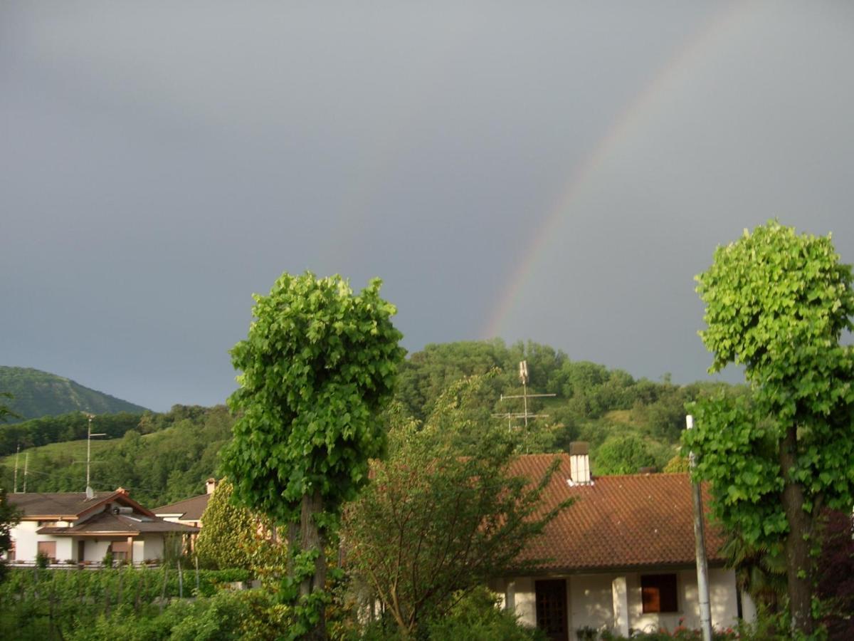 B&B Scaccia Pensieri Tarcento Bagian luar foto
