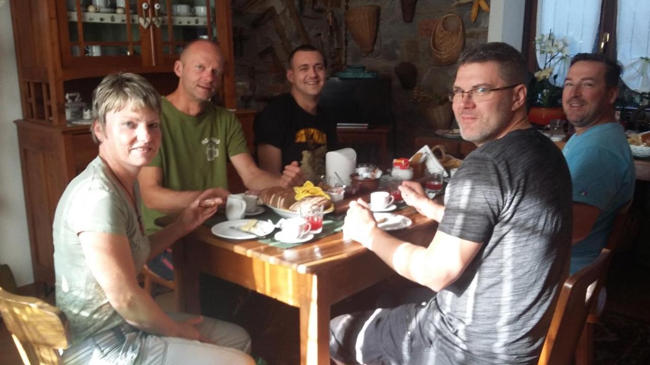 B&B Scaccia Pensieri Tarcento Bagian luar foto